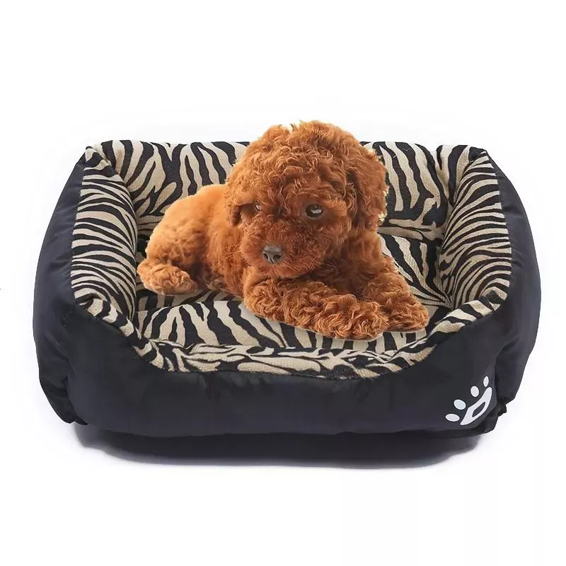 Teplý pelech pro psy Animal Grain Four Seasons, velikost M, 54×42×12cm (černý) Teplý pelech pro psy Animal Grain Four Seasons, velikost M, 54×42×12cm (černý)