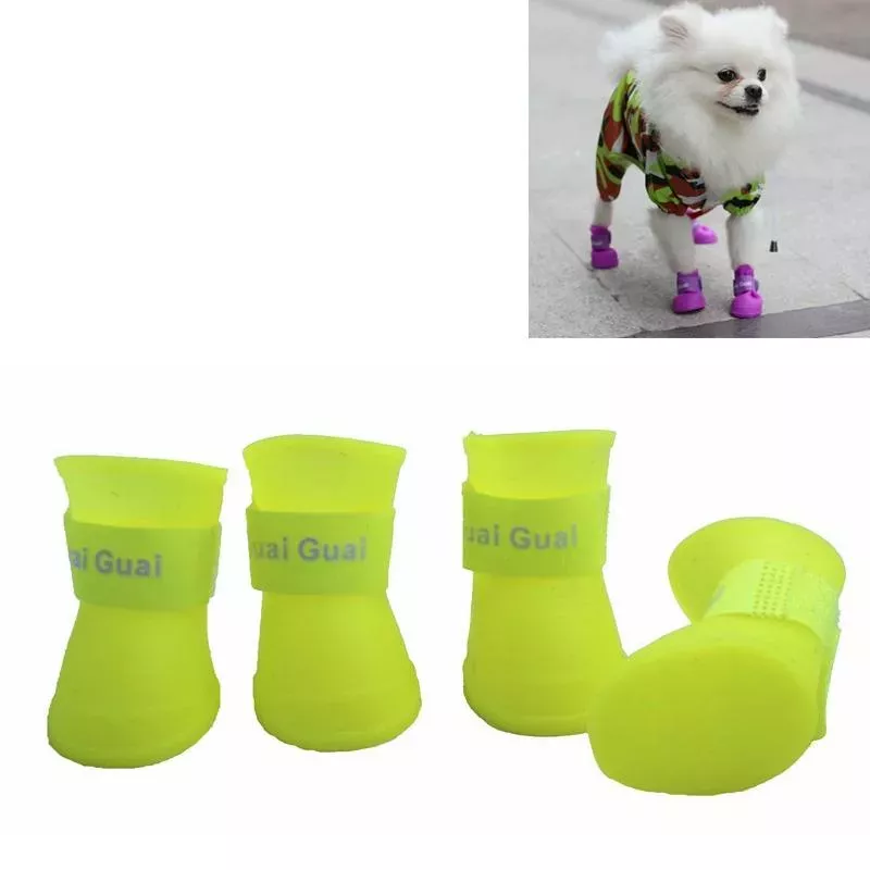Lovely Pet Dog Shoes Puppy Candy Color Rubber Boots Waterproof Rain Shoes, S, 4.3 x 3.3cm (Žluté) TopTechnology
