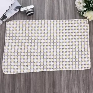 Měkká flanelová deka pro domácí zvířata s puntíky - pro psy a kočky, velikost S (krémová barva) TopTechnology Měkká flanelová deka pro domácí zvířata s puntíky - pro psy a kočky, velikost S (krémová barva) TopTechnology