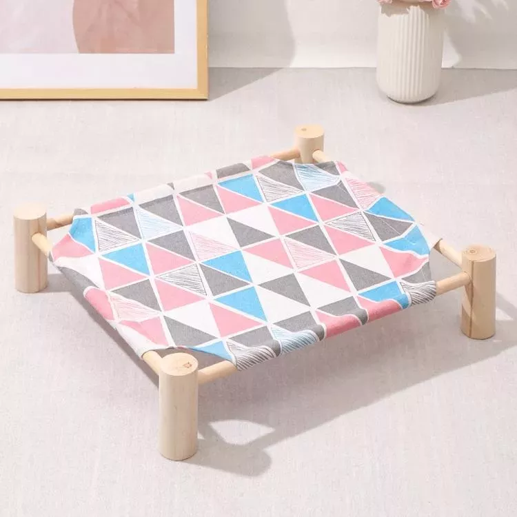 Univerzální pet bed 47x52 cm, odnímatelný a pratelný, malý, barevný trojúhelník