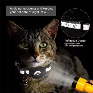 Modrý silikónový obal pro AirTag: ochranné pouzdro na obojek pro domácí mazlíčky s reflexním designem a zvonkem